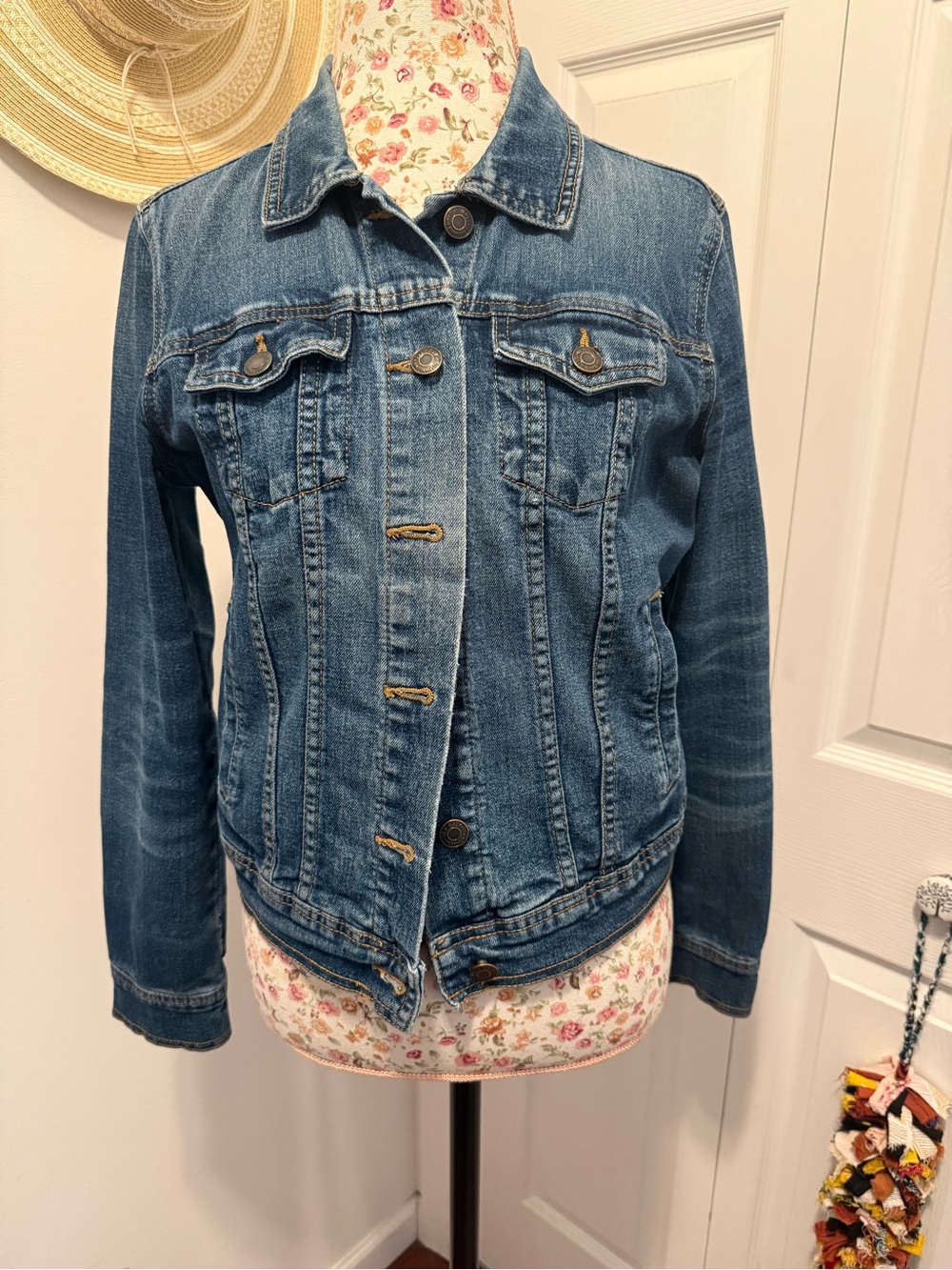 Old Navy Medium Blue Women's Denim Jacket